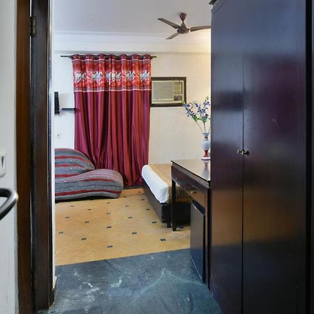 Hotel Revels By A1Rooms New Delhi Exterior photo