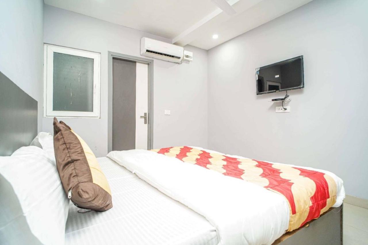 Hotel Revels By A1Rooms New Delhi Exterior photo