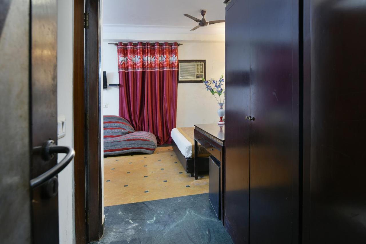 Hotel Revels By A1Rooms New Delhi Exterior photo