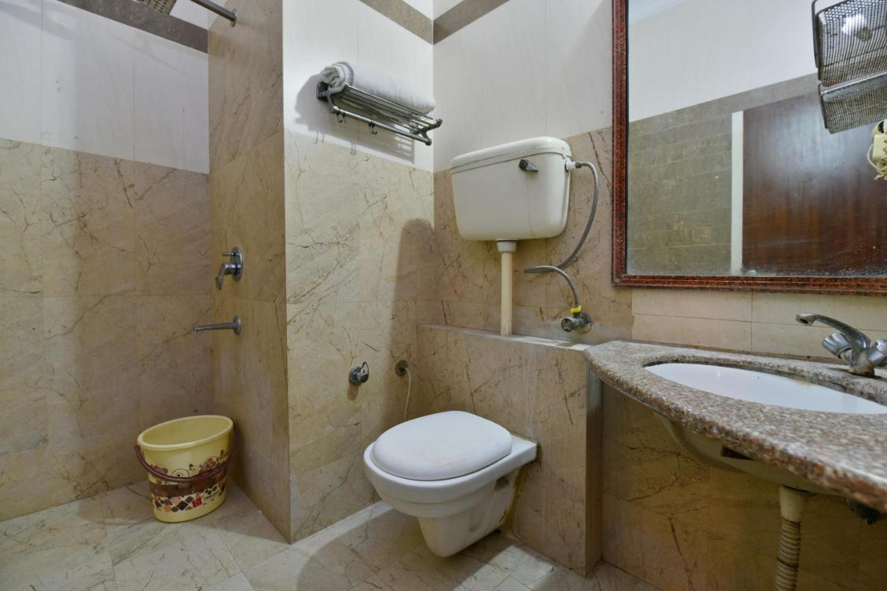 Hotel Revels By A1Rooms New Delhi Exterior photo