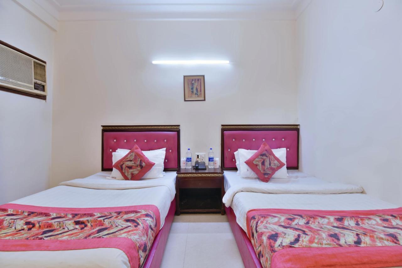 Hotel Revels By A1Rooms New Delhi Exterior photo
