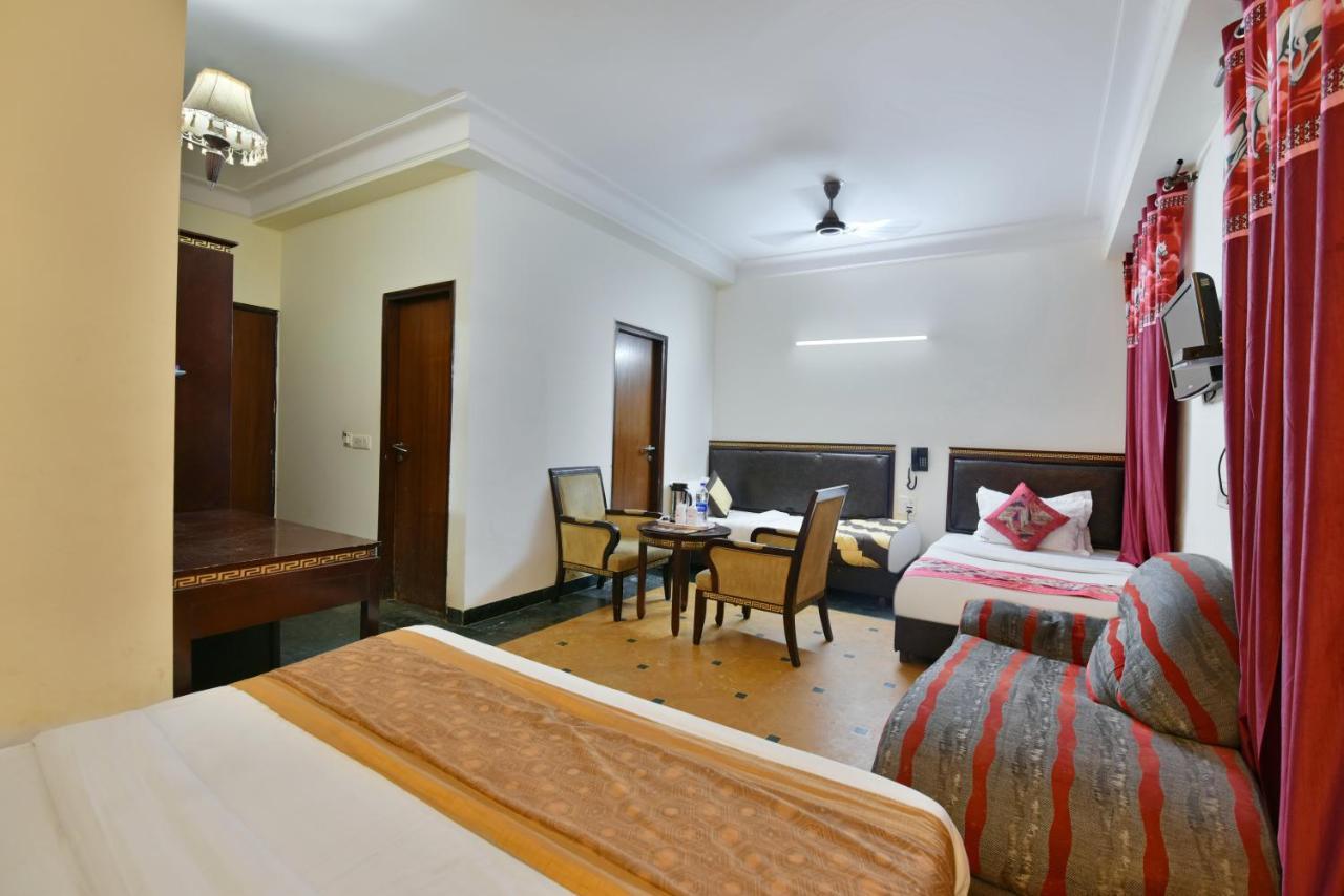 Hotel Revels By A1Rooms New Delhi Exterior photo
