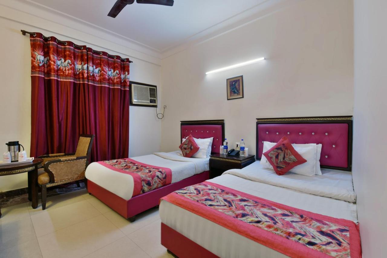 Hotel Revels By A1Rooms New Delhi Exterior photo