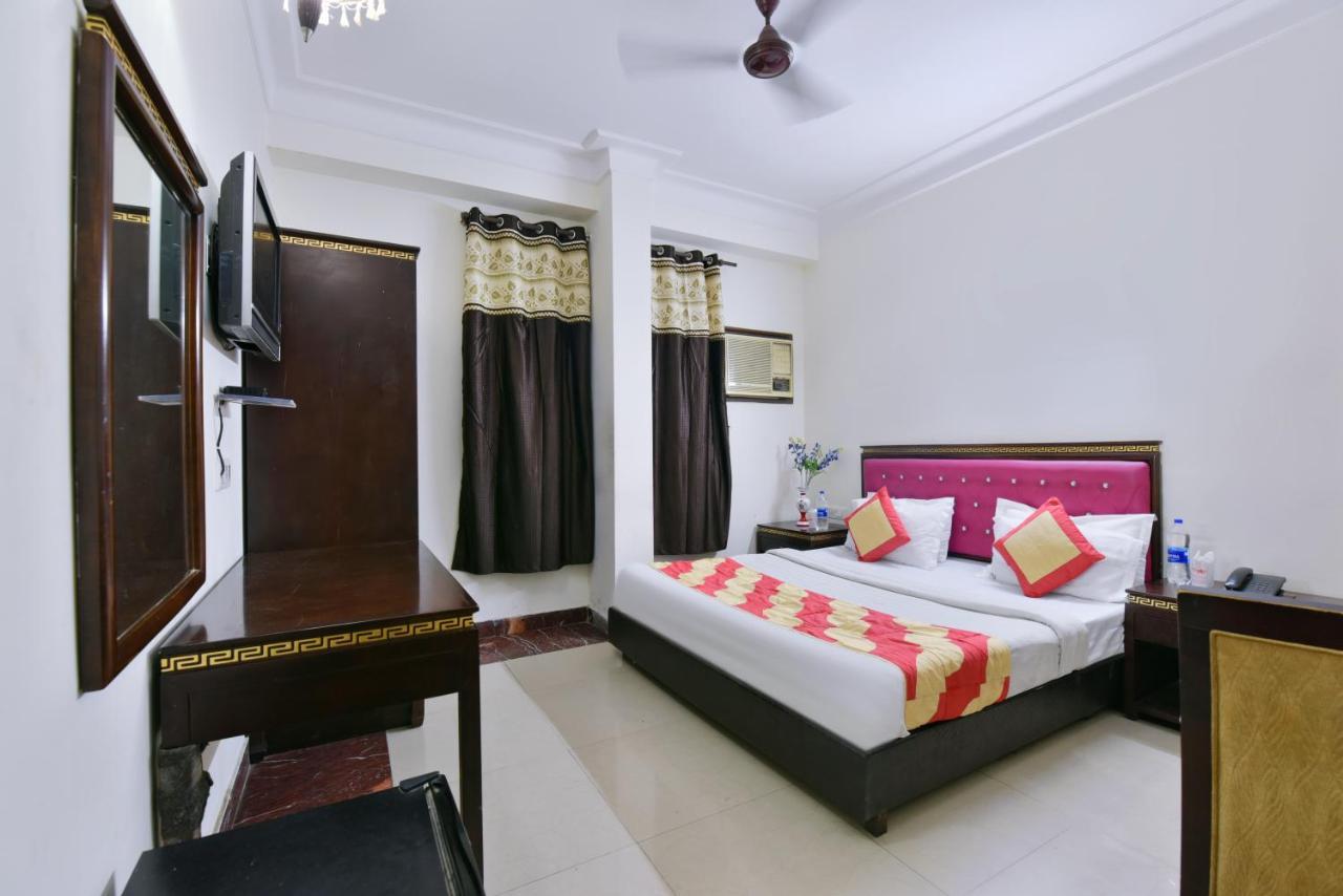 Hotel Revels By A1Rooms New Delhi Exterior photo